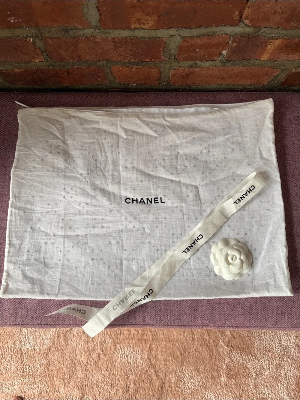 CHANEL White Quilted Dot Logo Dustbag zipped